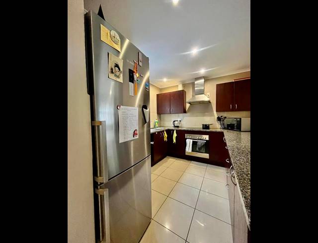 2 BEDROOM PROPERTY TO RENT IN MELROSE NORTH